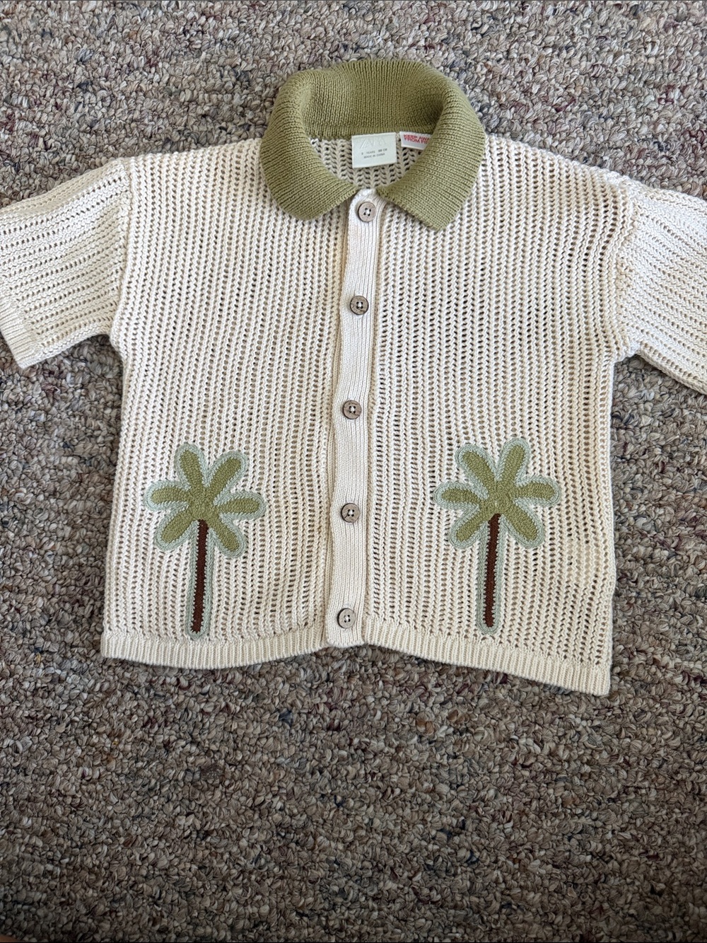 Zara Cream Knit Button-Front Short Sleeve Cardigan with Olive Collar